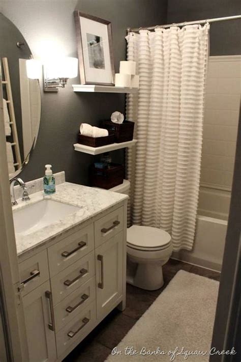 40 Amazing Small Apartment Bathroom Decoration You Can Try Page 28