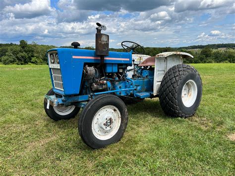 Sold Ford 1000 Tractors Less Than 40 Hp Tractor Zoom