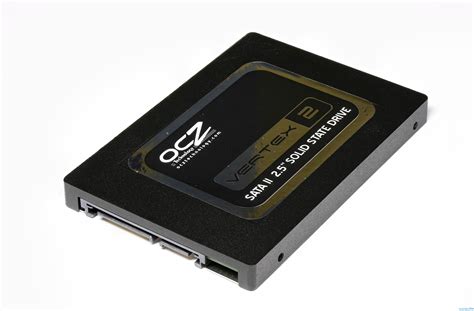 Installing a ssd in a desktop pc is easy and can drastically improve performance and the stability of your computer. Nos conviene un disco SSD?