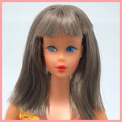 Vtg Brunette Ponytail Barbie Doll Head Only No Green Ears Or Neck