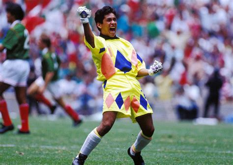 Se Estrenó El Inmortal Serie Inspirada En La Leyenda Jorge Campos