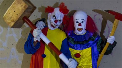 Top Ten Creepiest Killer Clown Photos Youtube