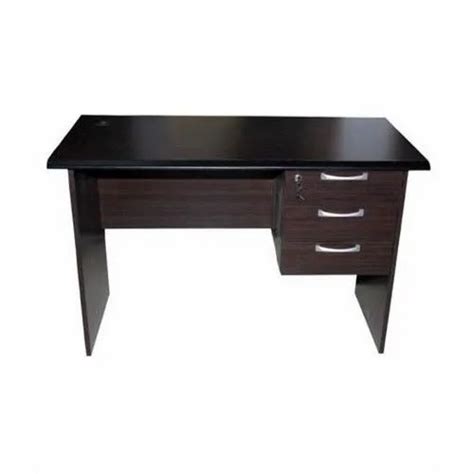 Rectangular Modern Wooden Office Table At Rs 15000 In Ahmedabad Id