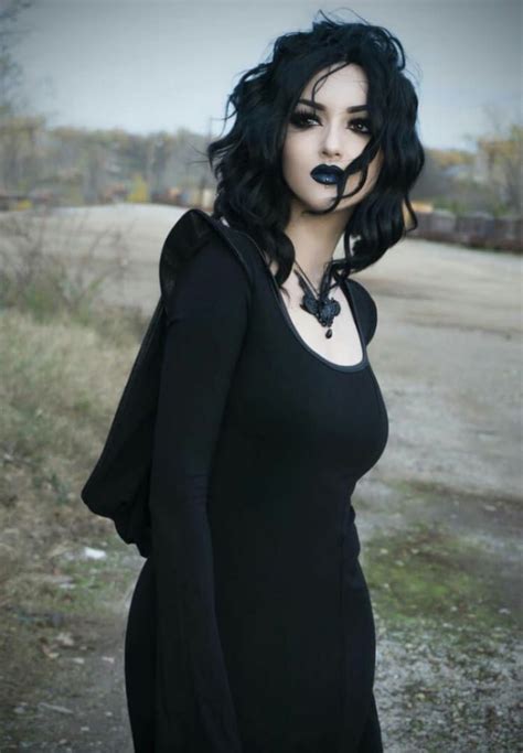 Since Everyone Seems To Be Into Goth Girls Lately What Do You Think