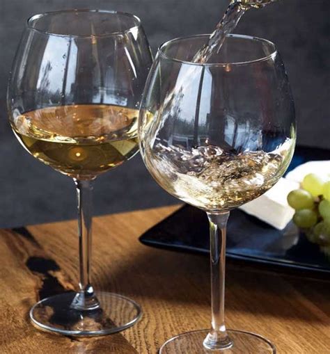 Guide To Dry White Wines The Wine Society