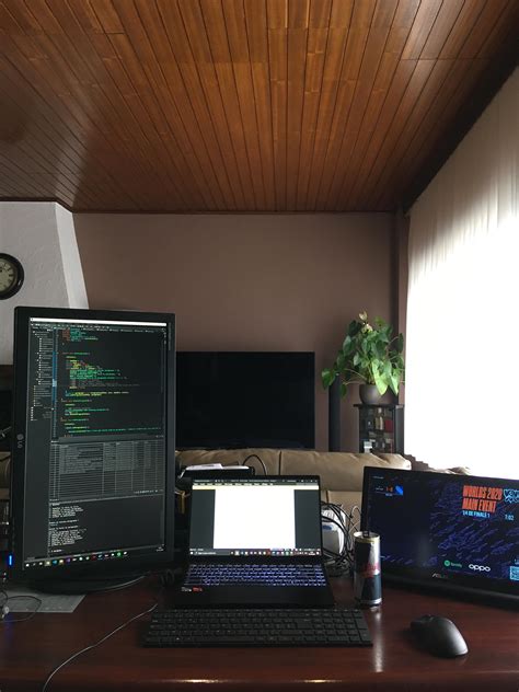 Today’s remote setup for my coding class at home + LoL Worlds stopping