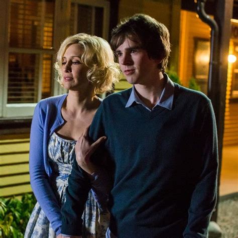 Bates Motel Season 5 Episode 5 Spoilers Ep Carlton Cuse Playing Cop In Cameo Role