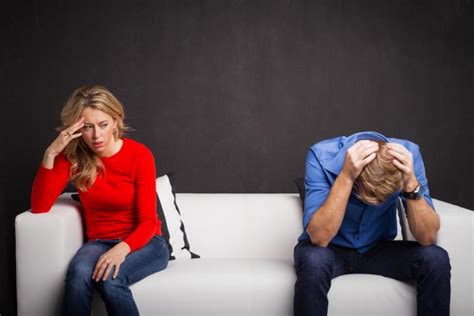 هل يَحْتَسِبُ الطلاق في حالة الغضب