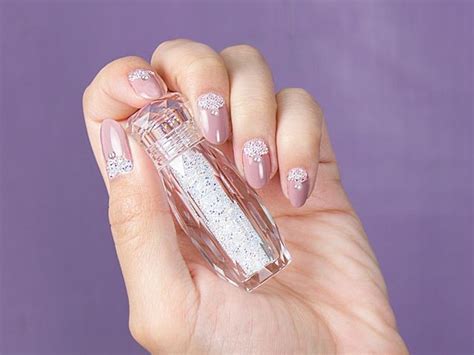 Nail Art With Swarovski Crystalpixie Video Tutorials For Your Next Manicure Artbeads Blog