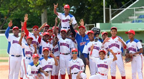 Manolitoenelplay República Dominicana gana dos partidos y sigue