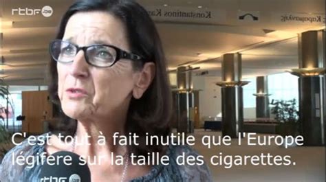 Christa Klass Ppe Inutile De Léérer Sur La Taille Des Cigarettes