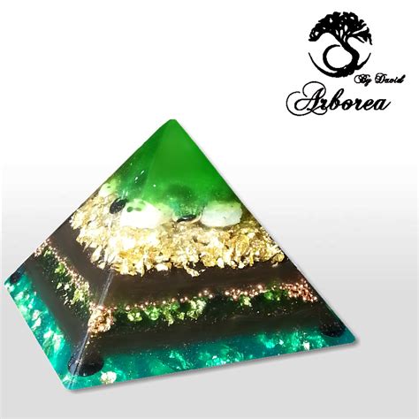 Arborea Large Orgone Pyramid Jade 22kt Gold Arboreacrystals Shop Buy