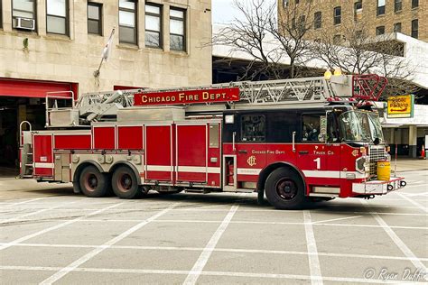 Chicago Fire Department Truck 1 Spartancrimson 103 Rm Flickr