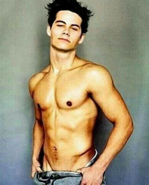 Dylan O Brien Shirtless Mit Bildern Dylan O Brien Dylan O Brian Junge M Nner