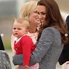 Kate Middleton: le foto più belle dei Royal Tour con William e i figli ...