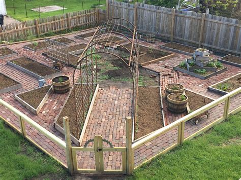 4x8 Raised Bed Vegetable Garden Layout Brick Garden Vegetable Garden