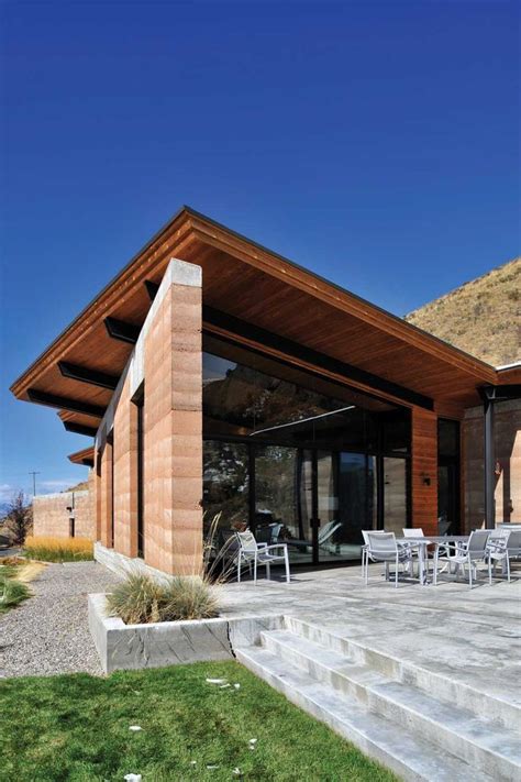 Modern Earth A Rammed Earth House In Wyoming In 2019 Rammed Earth