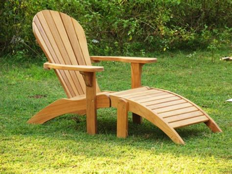 The wood adirondack chairs and plastic adirondack chairs are foldable with roomy seats. Adirondack teak lounge stoel - Celeste