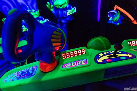 How To Become A Galactic Hero At Buzz Lightyears Space Ranger Spin