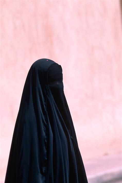 Pink Niqab Teen Telegraph