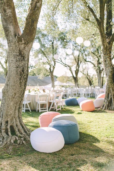 La Tavola Fine Linen Rental Tuscany Wedgwood Natural And White Bean Bags Photography