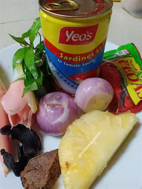 Karena hampir 99% warga banyumas menyukai gorengan dari bahan tempe ini. Cara untuk membuat Kuah Asam Laksa tersedap untuk anda ...