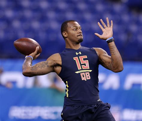 May 21, 2021 · something had happened during solis's appointment with deshaun watson, an unlikely client for her nascent massage therapy business on march 30, 2020. Deshaun Watson to the Jacksonville Jaguars in another 2017 NFL Mock Draft