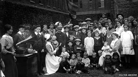 World War One How Swansea Helped Refugees From Belgium Bbc News