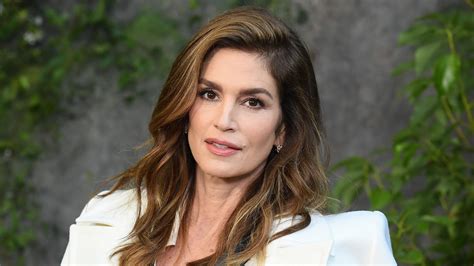 Flipboard Cindy Crawford Reveals Why She Still Models Nude In Her 50s