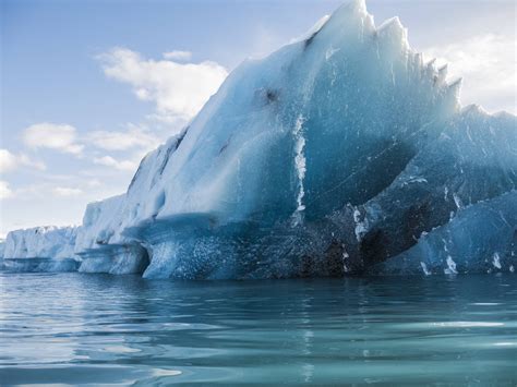 Iceberg In Jökulsárlón Glacier Lagoon Iceland Oc 4592 × 3448