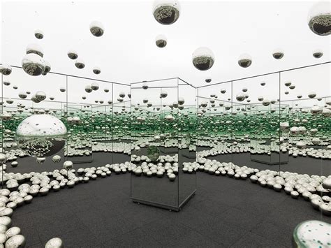 Yayoi Kusamas Infinity Mirrored Room Lets Survive Forever Art