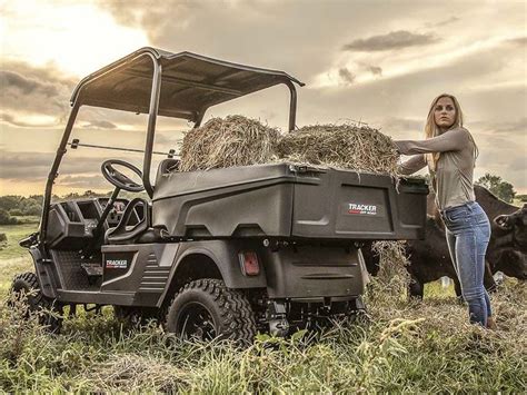Tracker OX400 Utility Vehicle | OPE Reviews