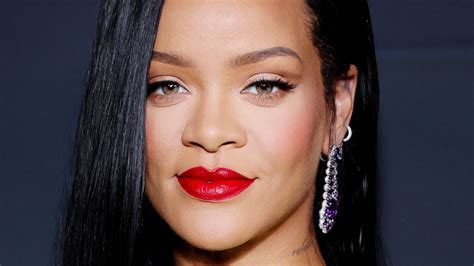 Rihannas Liquid Lipstick Application Tip Will Change Your Makeup Game