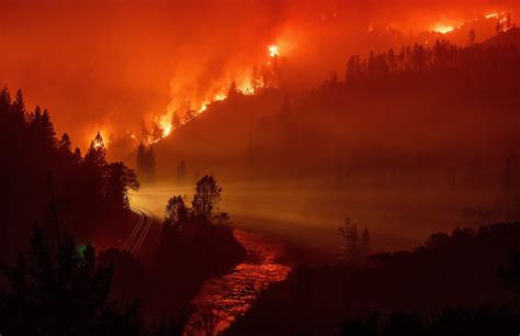 California Wildfires Blaze Near Redding Grows To 24000 Acres