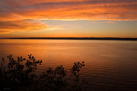 Louis fur traders about the tetons' harassment of river traffic, demands for gifts and tariffs, downright theft of goods from vulnerable traders, and willingness to use force. Lewis and Clark Lake Sunset | Near Gavins Point Dam on the ...