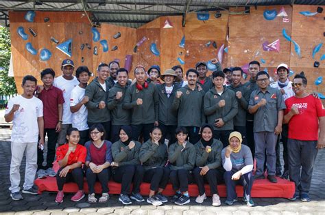 Pada kejuaraan yang juga menjadi kualifikasi olimpiade. Training Camp di Eropa demi Mengejar Peringkat 20 Besar Dunia - FPTI - Federasi Panjat Tebing ...