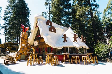 Santas Village In Lake Arrowhead Is A True Holiday Dream Secret Los