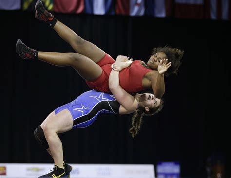 50 Photos That Show The Raw Power Of This Year S Olympic Women Olympic Wrestling Olympic Sports