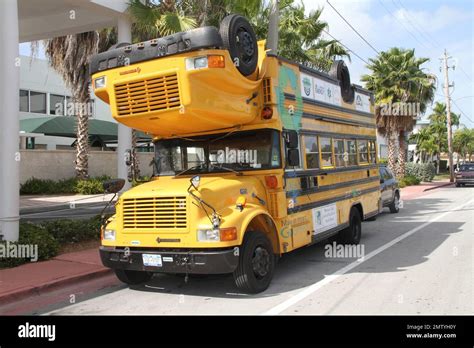¡exclusivo ¡este Extraño Autobús Escolar Estadounidense Trae Un Nuevo Significado Al Término