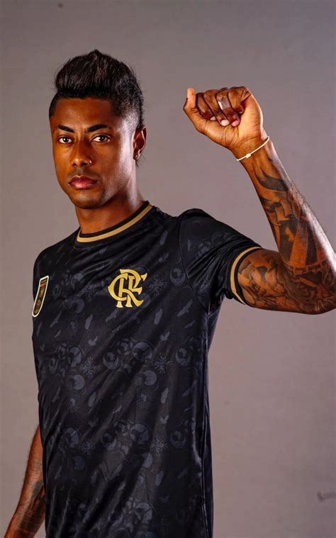 Flamengo lança camisa em homenagem ao mês da Consciência Negra