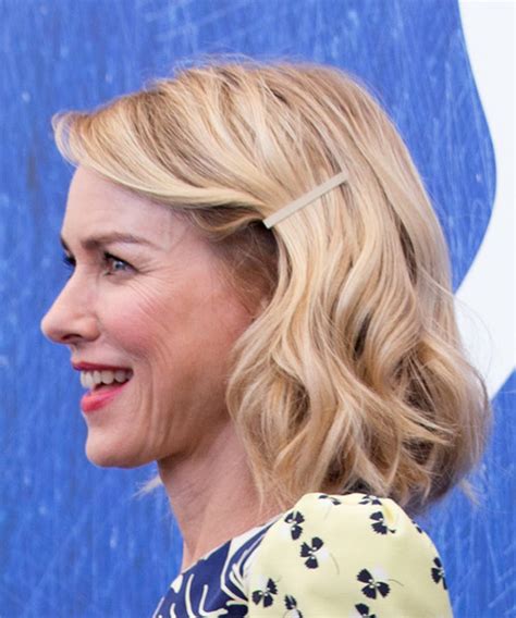 Naomi Watts Medium Wavy Light Blonde Bob Haircut