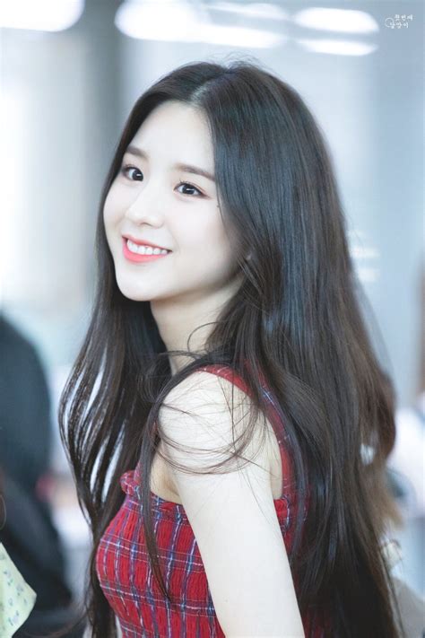 ˗ˏˋ Heejin Pics ˎˊ˗ On Twitter Beauty Girl Ulzzang Girl Cute Korean Girl