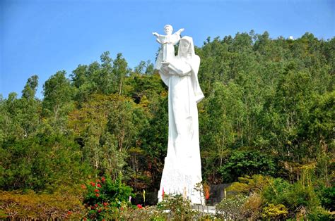 Nhân danh cha, và con và thánh thần. NGƯỜI GIÁO DÂN: ĐỨC MARIA MẸ THIÊN CHÚA ( 01-01-2014 )