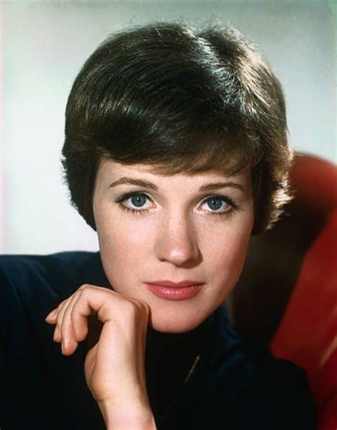 Julie Andrews 60s Pictures And Photos Getty Images In 2021 Julie