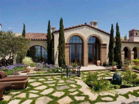 Backyard Tuscan Ideas With Flagstones And Pond Backyard Tuscan Ideas