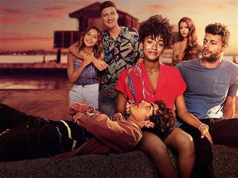 7 Television Shows That Remind Us Of Summer