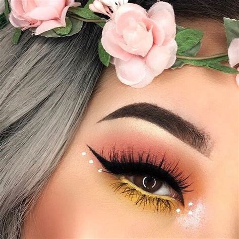 The Prettiest Summer Makeup Looks And Trends