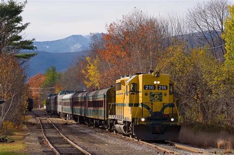 11 Best Fall Foliage Train Rides In The United States Trips To