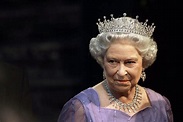 Elisabetta II d’Inghilterra: la vita di una regina che diventa icona ...