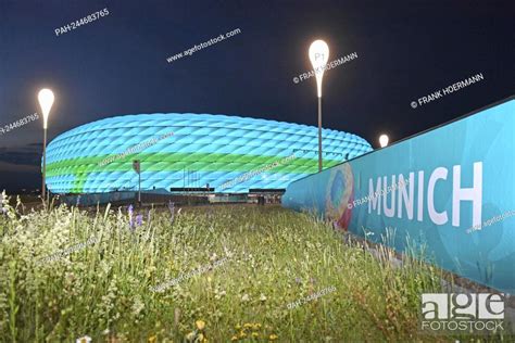football euro 2020 fußball arena muenchen allianz arena lights up in special lighting
